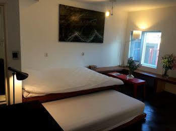 Ihouse Chinchin Guest house